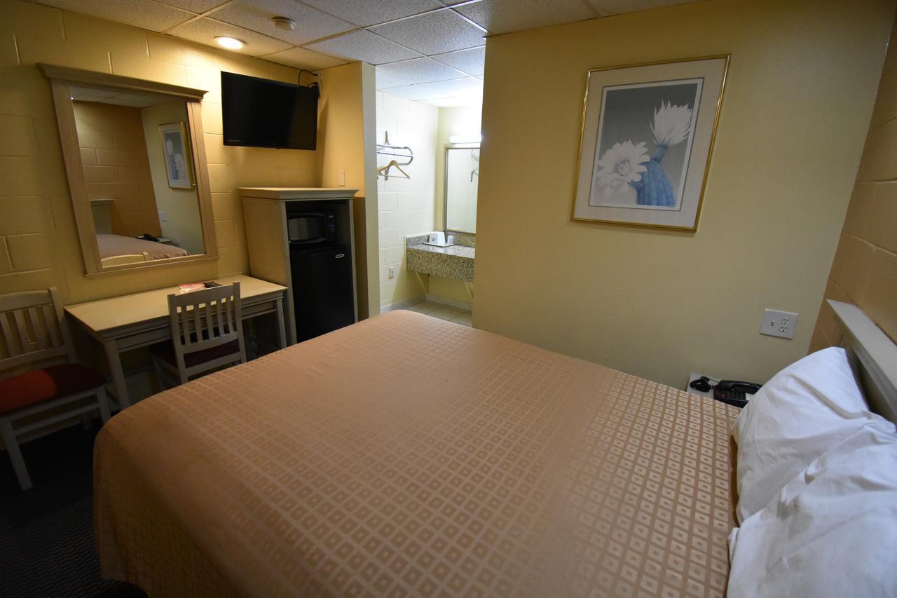 Americas Best Value Inn San Antonio/Lackland Afb Bagian luar foto